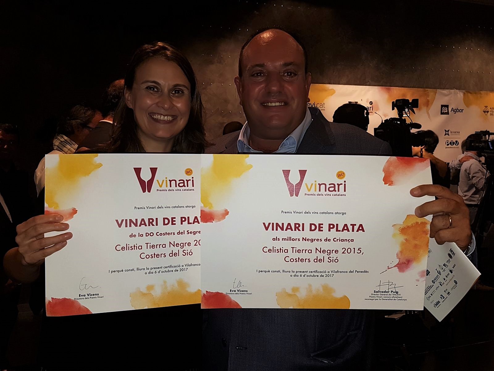 red-wine-celistia-tierra-vinari-award